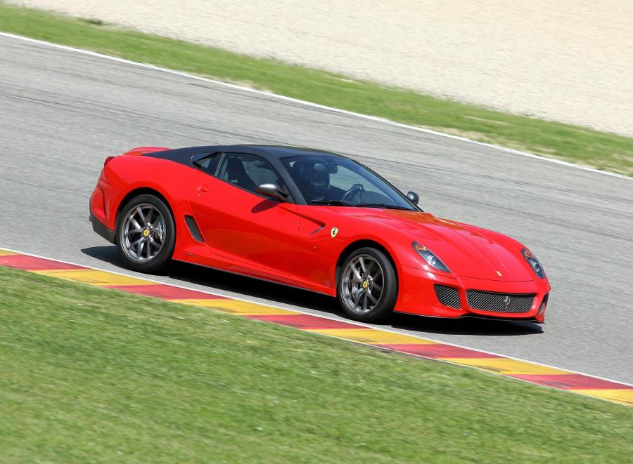  Ferrari 599 GTO 2010 года  (фото 35 из 39)